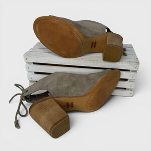 TOMS Suede Peep Toe Block Heel Sandals Size 7W